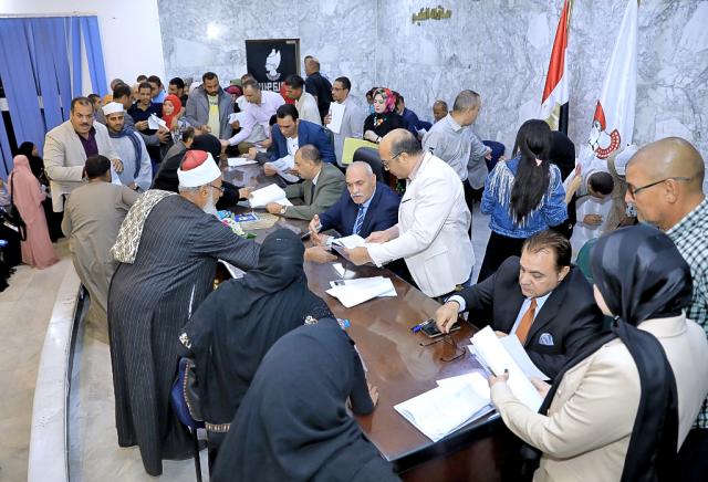 قيادات محافظة سوهاج يبحث شكاوىالمواطنين