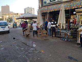 حملات مكثفة لرفع الاشغالات عن...