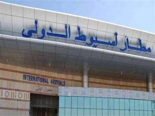 هبوط طائرة اضطراريًا بمطار أسيوط...