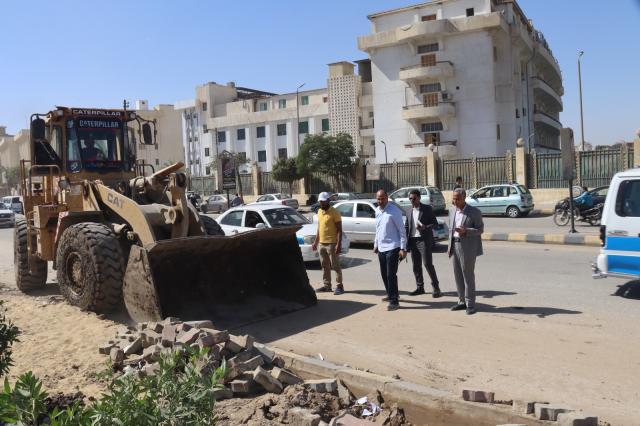 السكرتير العام المساعد يتابع العمل