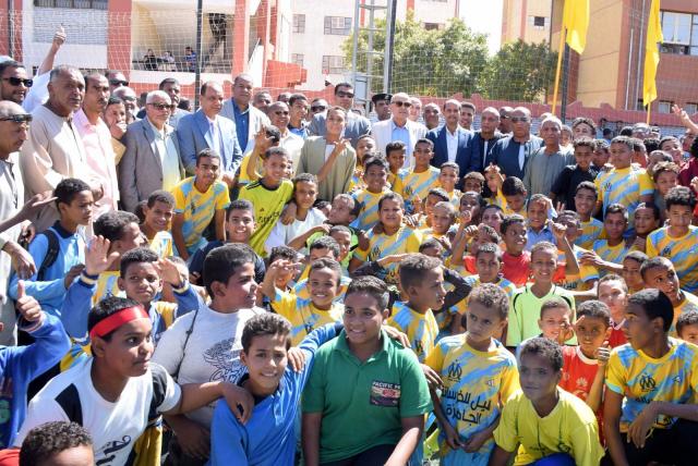 جولة محافظ الأقصر