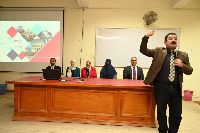 جانب من الندوة