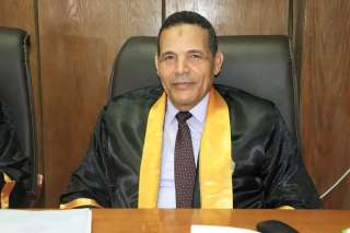 وفاة  أستاذ بجامعة سوهاج...