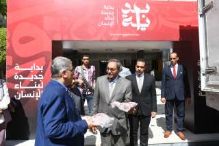 محافظ قنا يشهد استلام الدفعة...