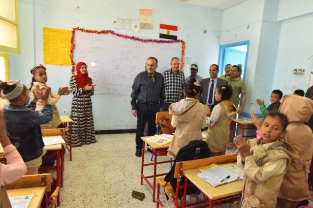 جولة محافظ أسيوط