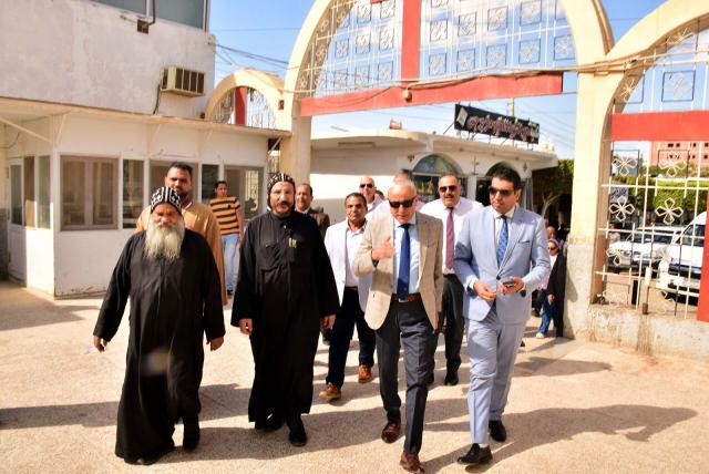 محافظ الأاقصر يزور الدير