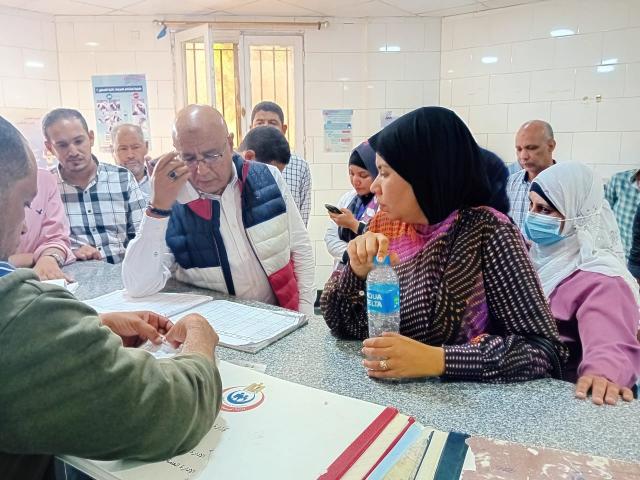 جولة وكيل وزارة الصحة في مستشفي الوقف