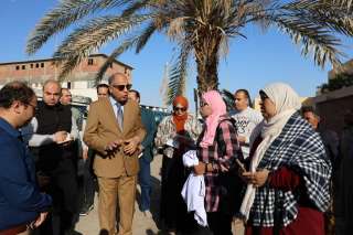 إحالة مدير وحدة السمع والكلام...