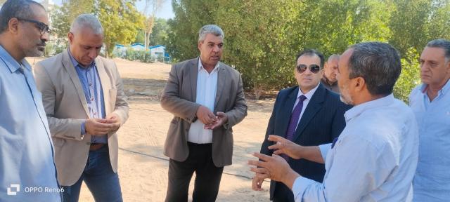رئيس جامعة جنوب الوادي يتفقد المدن الجامعية