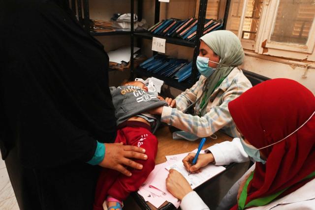 قافلة جامعة الفيوم الطبية