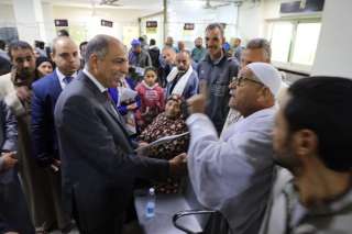 خلال جولته بمركز سمالوط.. محافظ...