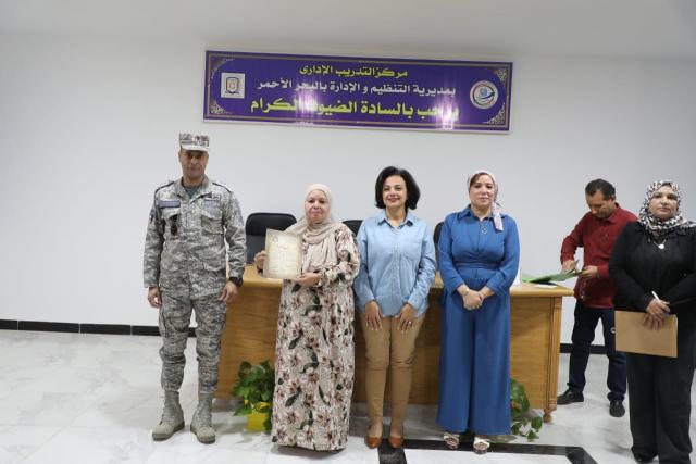 .ختام دورة تدريبية لتعليم لغة الاشارة