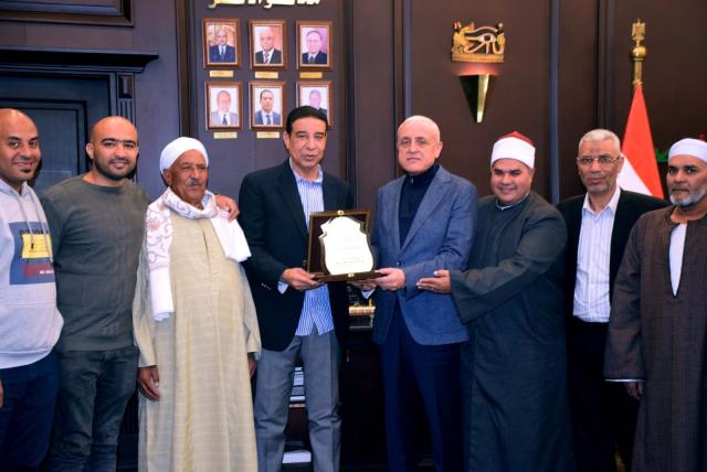 محافظ الأقصر يستقبل عضو مجلس النواب