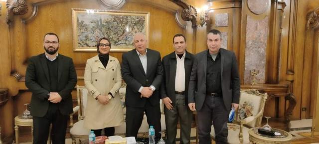 محافظ الوادي الجديد ووفد هيئة التعاون الدولي