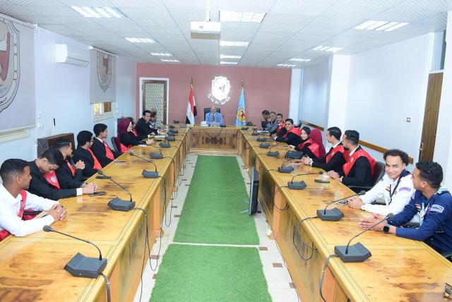 لقاء رئيس جامعة سوهاج مع اتحاد الطلاب