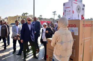 احتفالا بالعيد القومى .. محافظ...