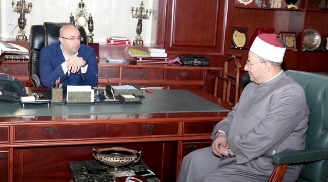 محافظ بني سويف ووكيل وزارة الأوقاف