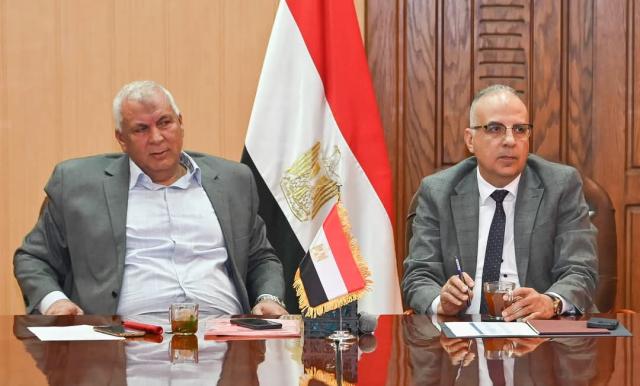 وزير الري ومحافظ الوادي الجديد