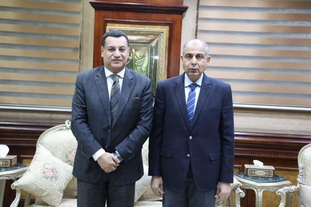 محافظ المنيا ورئيس الغرفة التجارية