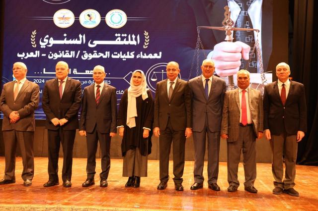 محافظ المنيا يشارك في الملتقى السنوي لعمداء الحقوق
