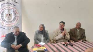 ندوة بمركز إعلام الخارجة حول...