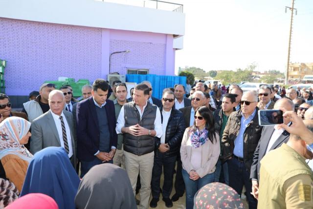 وزراء الزراعة والتخطيط والري ومحافظ المنيا