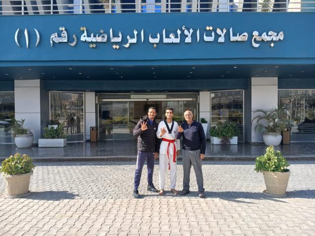 الطالب الفائز