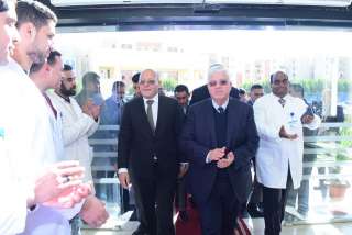 وزير التعليم العالي يضع حجر الأساس...