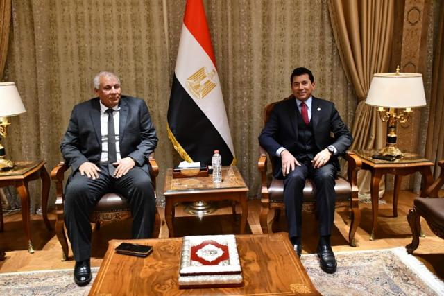 لقاء محافظ الوادي الجديد ووزير الشباب والرياضة