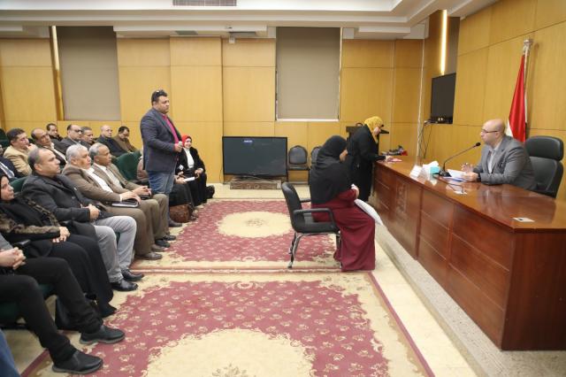 محافظ بني سويف يواصل لقاءاته المفتوحة مع المواطنين