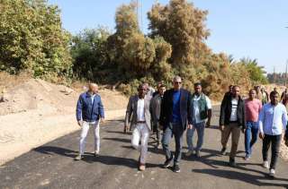 محافظ أسوان يتابع ميدانياً الإنتهاء...