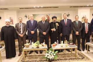 محافظ الوادي الجديد يقدم التهنئة...