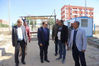 رئيس جامعة جنوب الوادي يتفقد...