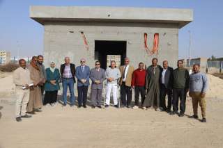 رئيس جامعة جنوب الوادى يتفقد...