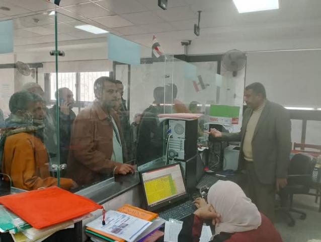 رئيس مركز البداري يتابع العمل بمنظومة التصالح