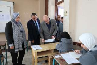 64 ألف طالباً وطالبة يؤدون...