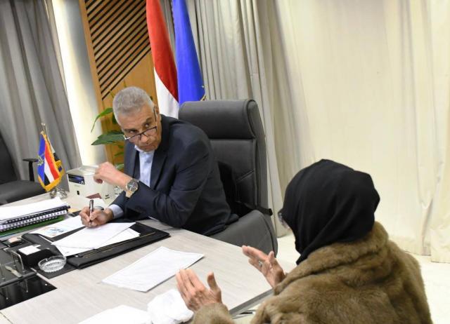 اللقاء الأسبوعى لمحافظ أسوان مع المواطنين