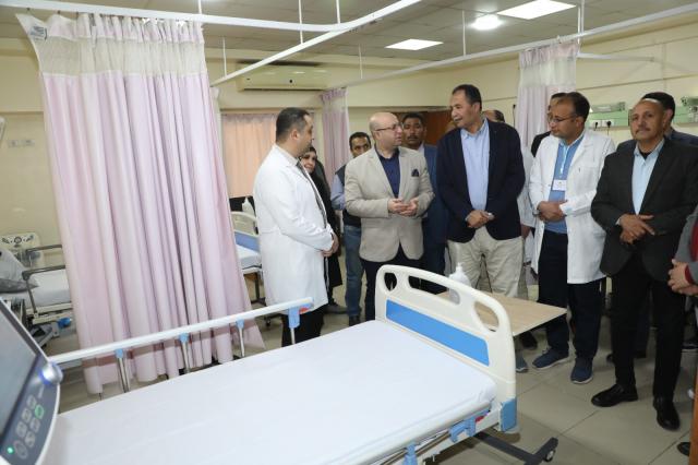 محافظ بني سويف يفتتح تطوير وحدة العناية المركزة