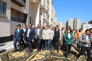 محافظ البحر الأحمر يفتتح عمارات...