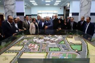 وفد لجنتي  ”الدفاع والأمن القومي”...