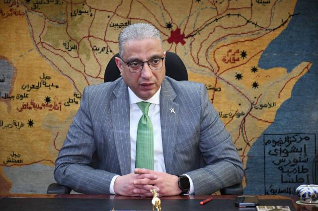 محافظ الفيوم خلال الاجتماع