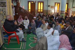 محافظ الوادي الجديد، يؤدي صلاة...