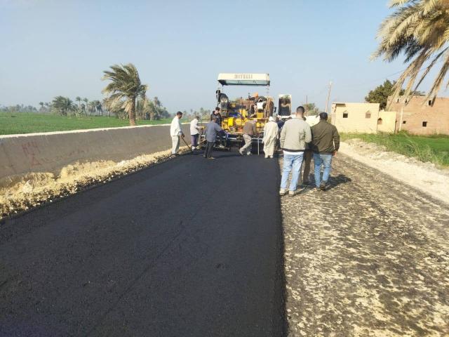 مشروعات رصف الطرق