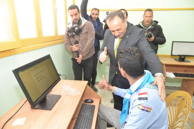 محافظ أسيوط يفتتح مدرسة الأمل للصم