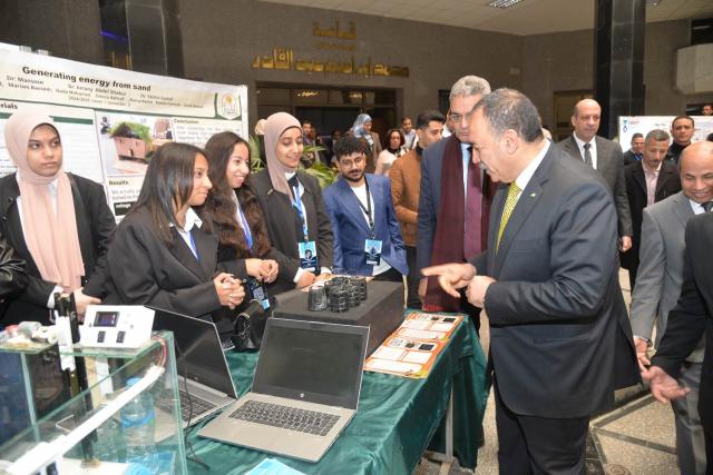 افتتاح معرض مشروعات Capstone
