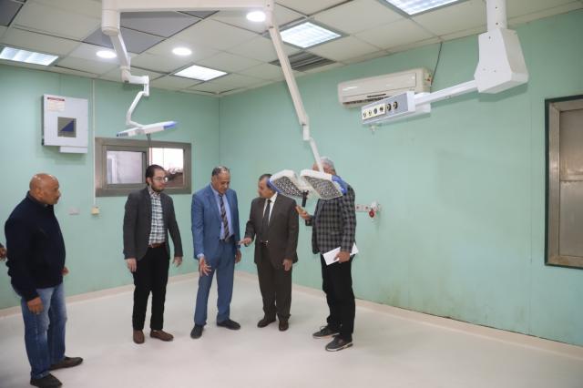 جولة تفقدية لرئيس جامعة جنوب الوادي