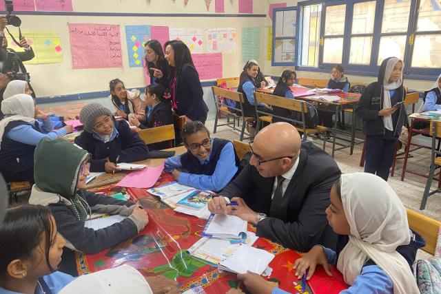 وزيرالتعليم ومحافظ أسوان يتفقدان عددًا من المدارس