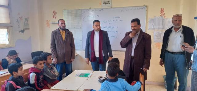 جولة "مدير تعليم أبو تشت"