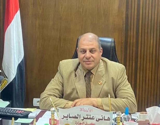 هاني عنتر، وكيل وزارة التعليم بقنا،