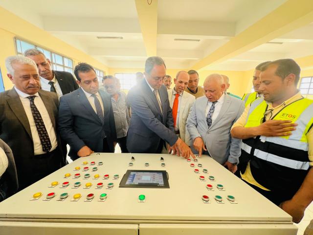 محافظ قنا يتفقد عدد من المشروعات القومية
